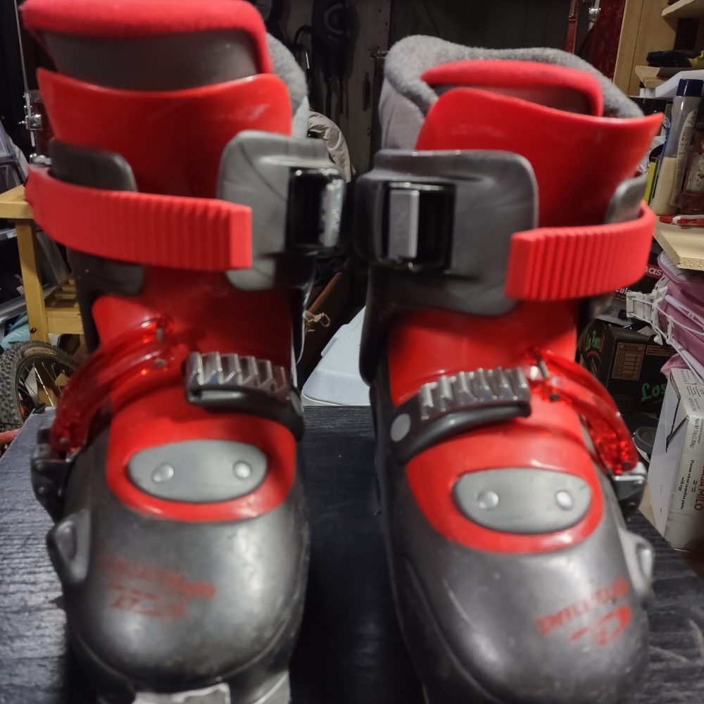 Ski boots, kids, Sz 2